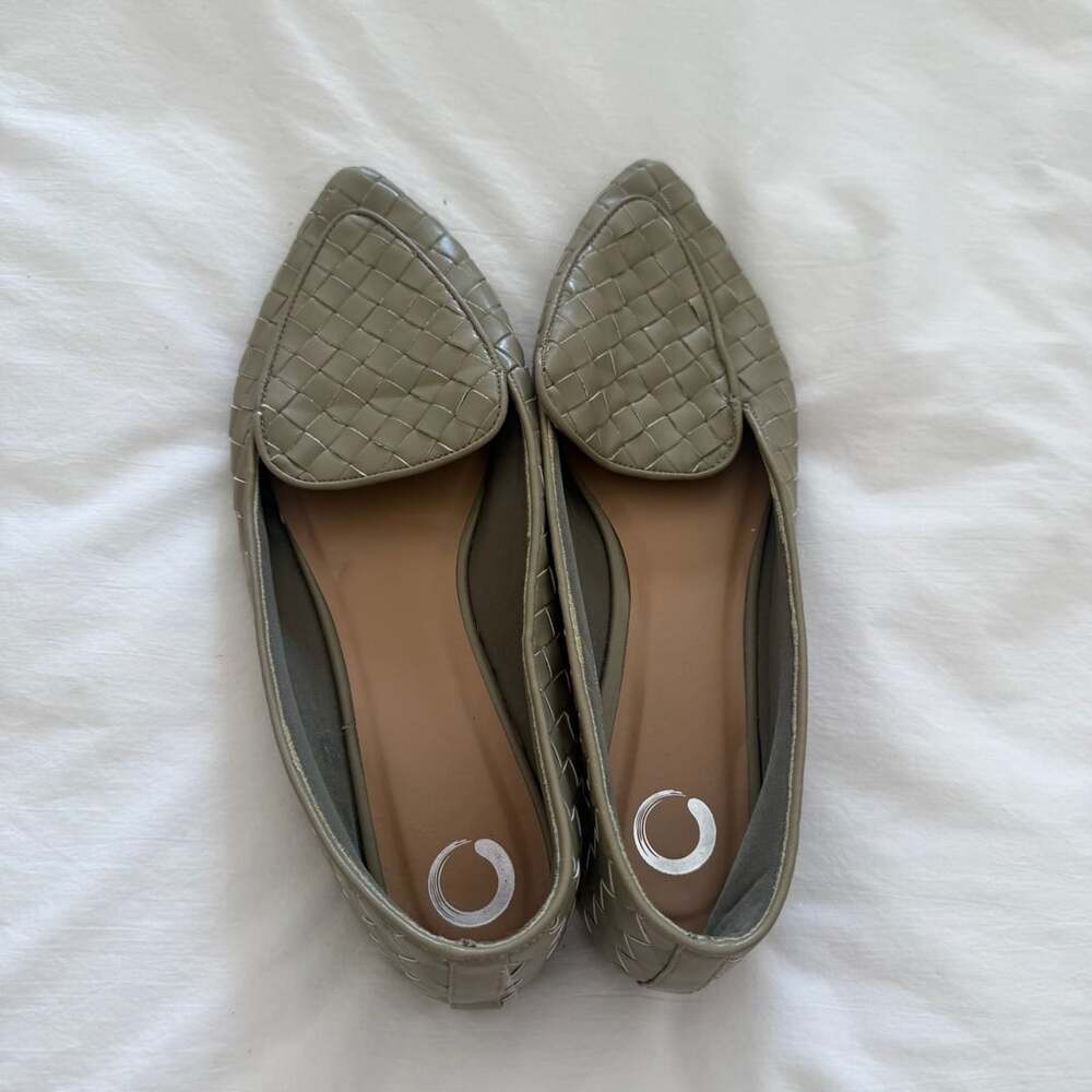 Women's Slip-On Pointed Toe Loafer Flats Olive Size 10